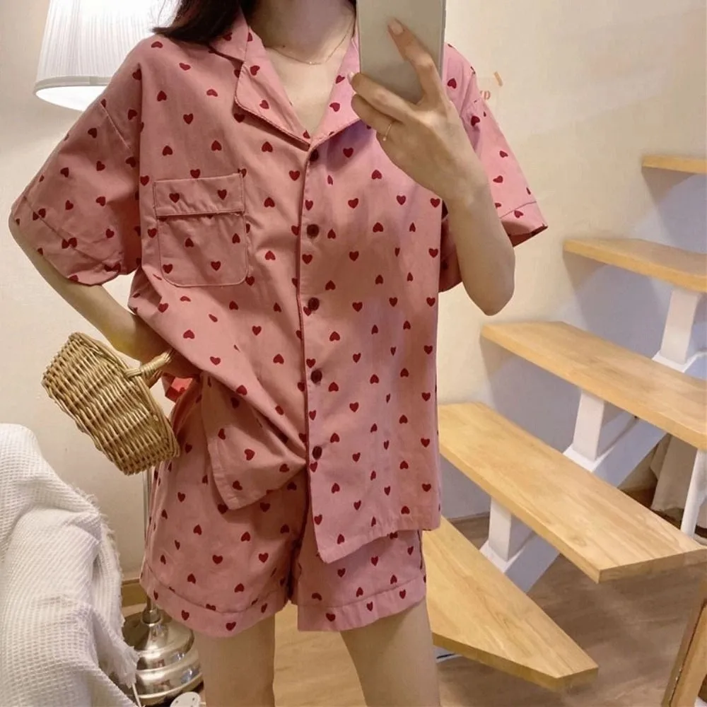 Leopard Print Heart Pajama Suit Short Sleeve V Neck Shorts Camisole Nightwear Women Sleepwear Slim Fit Two Pieces Sleepwear Sets
Leopard Print Heart Pajama Suit Short Sleeve V Neck Shorts Camisole Nightwear Women Sleepwear Slim Fit Two Pieces Sleepwear Sets