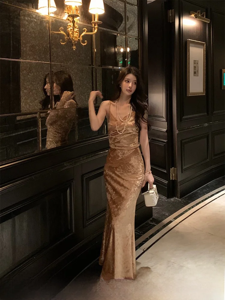 KUN Gold Coast Vintage Thi Velvet Strap Vest Women's Design Slim Sexy Top New Sle Commute Sle Polyester Spandex Blend
KUN Gold Coast Vintage Thi Velvet Strap Vest Women's Design Slim Sexy Top New Sle Commute Sle Polyester Spandex Blend