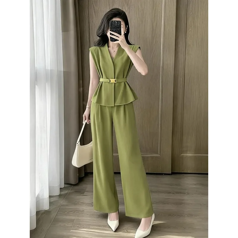 Women's Elegant Sleeveless V Neck Vest Wide Leg Pants Two Piece Set Belted Slim Formal Summer Outfit
Women's Elegant Sleeveless V Neck Vest Wide Leg Pants Two Piece Set Belted Slim Formal Summer Outfit