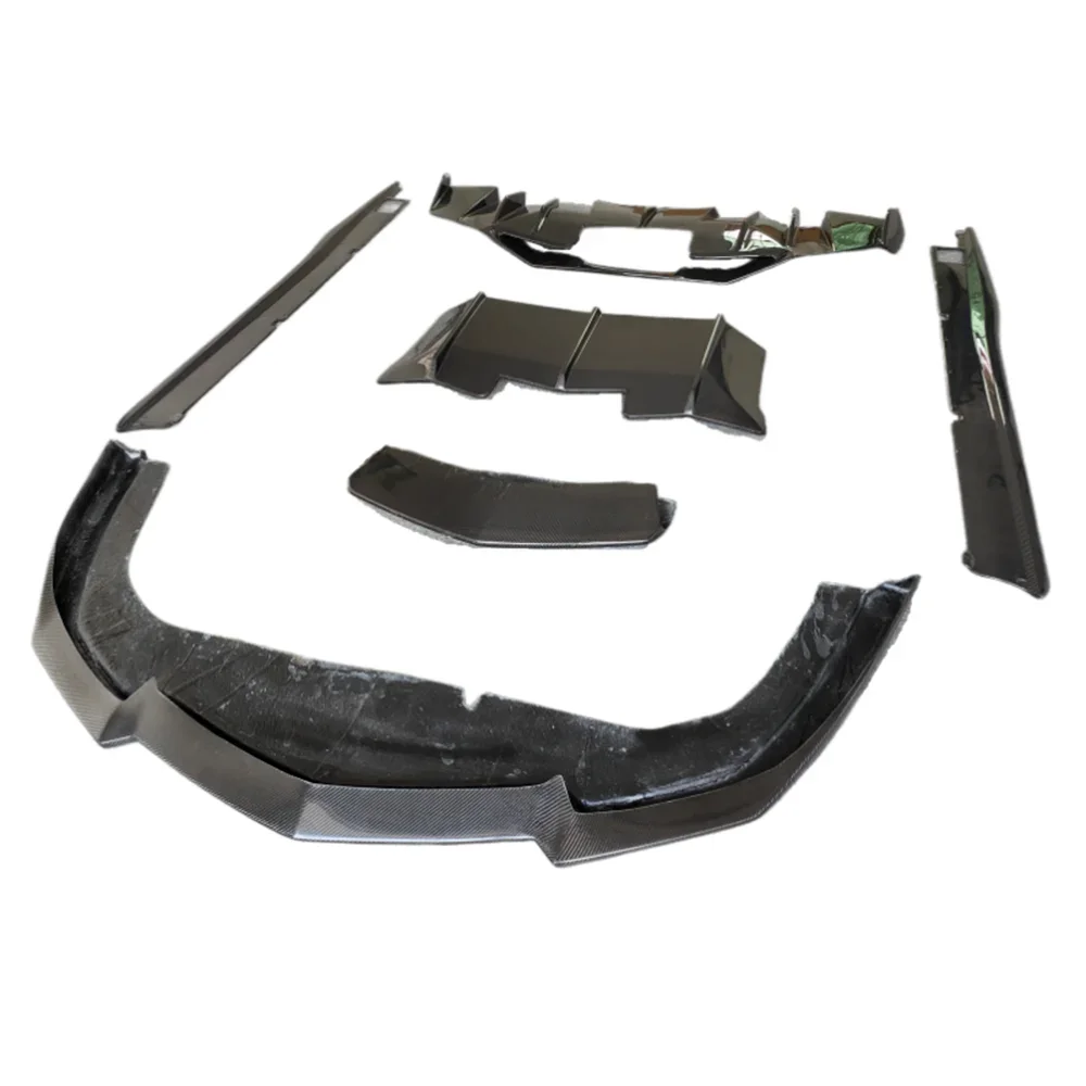 Комплект обвеса из карбона в стиле DMC для Lamborghini Aventador LP700 LP720: передний сплиттер, боковые пороги, задний диффузор
Комплект обвеса из карбона в стиле DMC для Lamborghini Aventador LP700 LP720: передний сплиттер, боковые пороги, задний диффузор