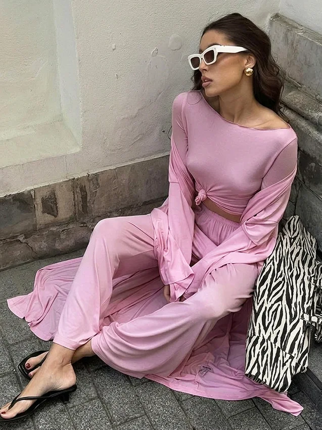 Women's Long Sleeve Sleepwear Three-Piece Set High Waist Pants High Quality Home Clothes Warmth Provided by Polyester Fabric
Women's Long Sleeve Sleepwear Three-Piece Set High Waist Pants High Quality Home Clothes Warmth Provided by Polyester Fabric