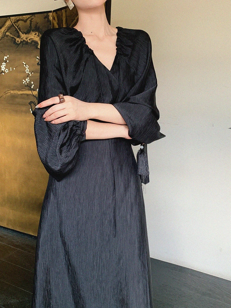 JWUNIQUE Women's Slim Fit Long Sleeve V-Neck Dress Black Autumn Design Sense Wine Pit High Waist Simple Style Long Dress
JWUNIQUE Women's Slim Fit Long Sleeve V-Neck Dress Black Autumn Design Sense Wine Pit High Waist Simple Style Long Dress