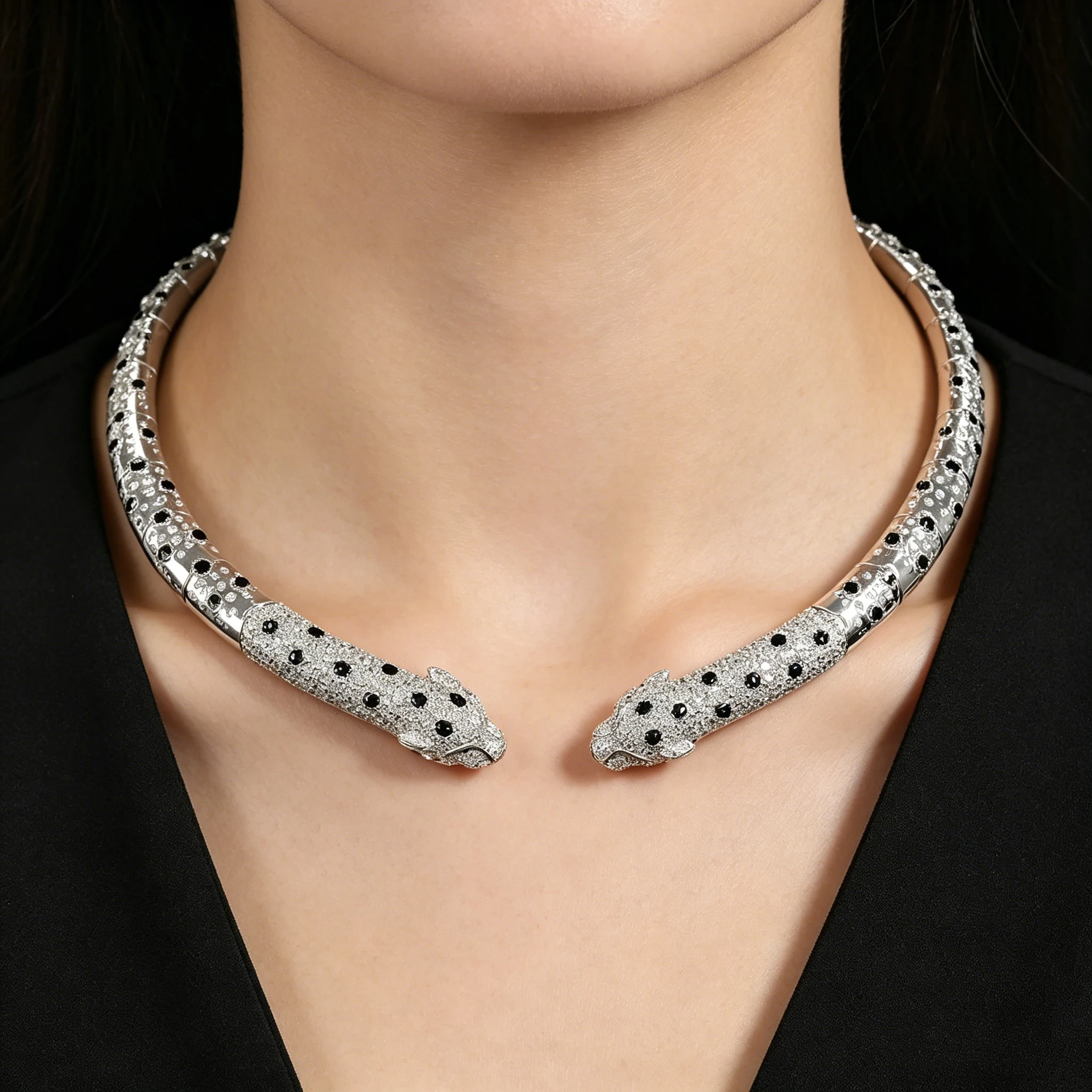 Exquisite Enamel 925 Sterling Silver Spotted Leopard Choker Necklace Animal Fine Jewelry for Women's Evening Birthday Gifts
Exquisite Enamel 925 Sterling Silver Spotted Leopard Choker Necklace Animal Fine Jewelry for Women's Evening Birthday Gifts