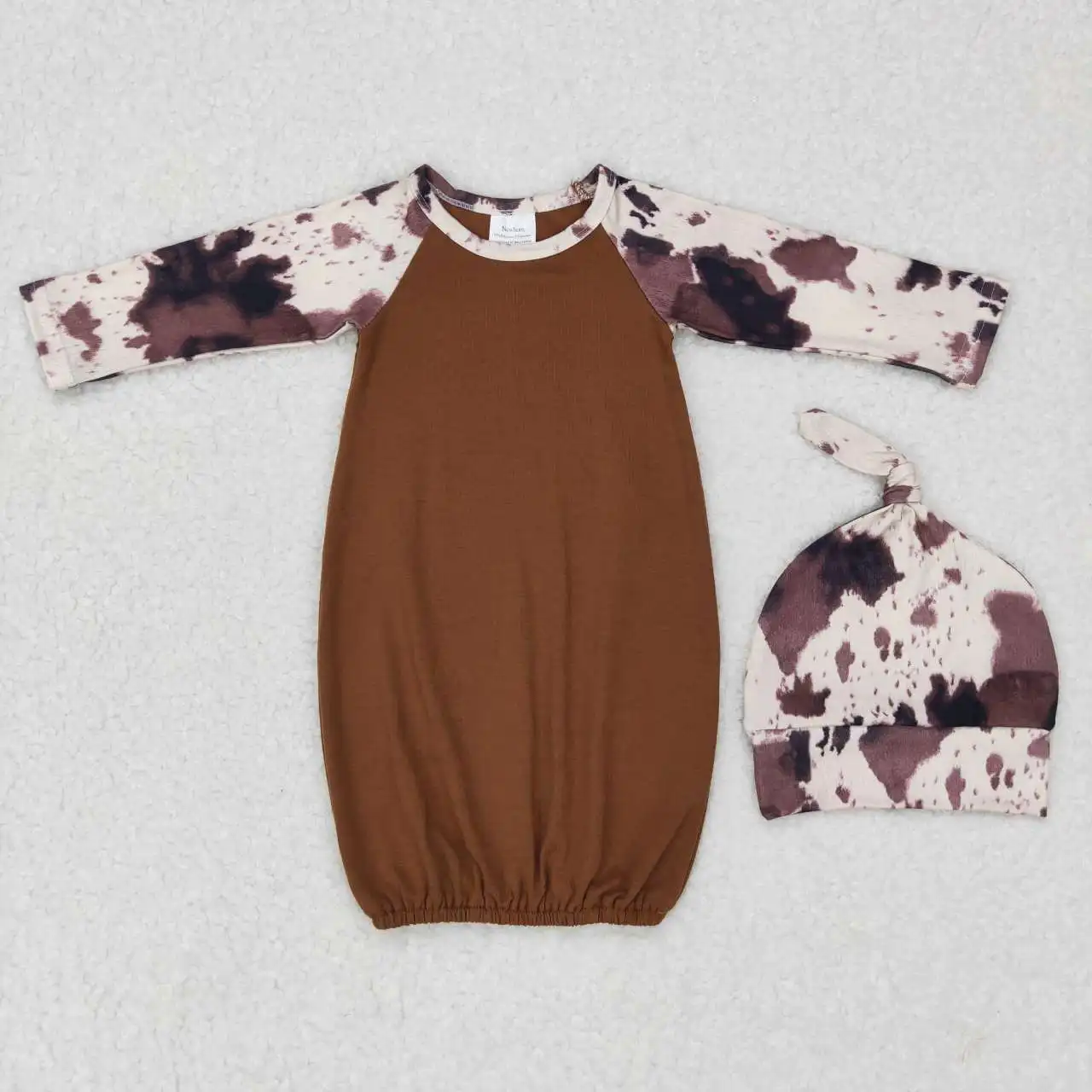 New wholesale Girls Autumn Long-Sleeved Jumpsuit With Hood Pajamas Set Pattern Camouflage Color Bright
New wholesale Girls Autumn Long-Sleeved Jumpsuit With Hood Pajamas Set Pattern Camouflage Color Bright