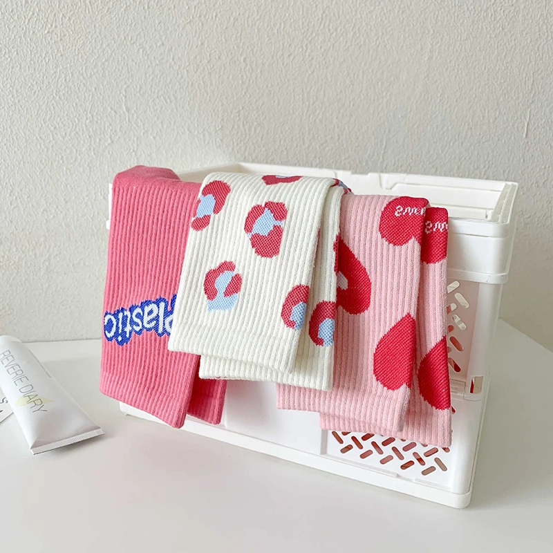 New Heart Strawberry Sweet Love Girl Socks Women's Middle Tube Socks Cute Lovely Fruit Pink Cotton Casual Socks
New Heart Strawberry Sweet Love Girl Socks Women's Middle Tube Socks Cute Lovely Fruit Pink Cotton Casual Socks