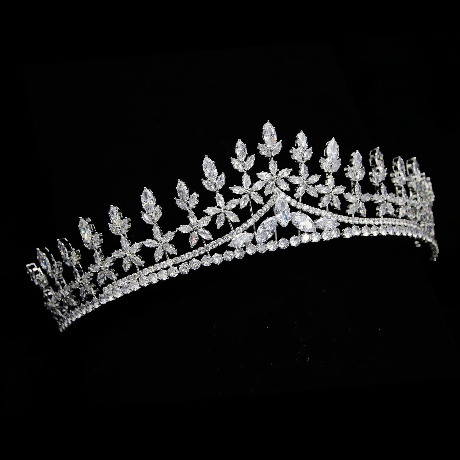 Luxury Queen Crowns For Wedding Hair Accessories Zirconia CZ Princess Bridal Tiara Crown For Pageant Women Diadem Prom Headdress
Luxury Queen Crowns For Wedding Hair Accessories Zirconia CZ Princess Bridal Tiara Crown For Pageant Women Diadem Prom Headdress