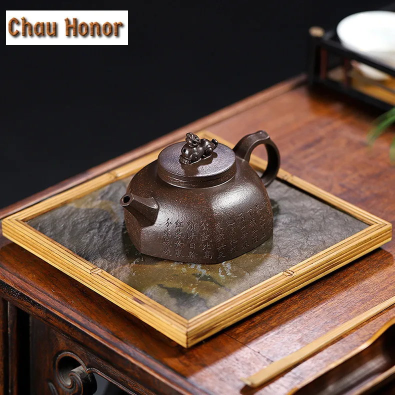 240ml Creative Yixing Purple Clay Teapots Handmade Half Moon Pot Raw Ore Mud Kettle With Infuser Zisha Tea Set Ornaments Gifts
240ml Creative Yixing Purple Clay Teapots Handmade Half Moon Pot Raw Ore Mud Kettle With Infuser Zisha Tea Set Ornaments Gifts