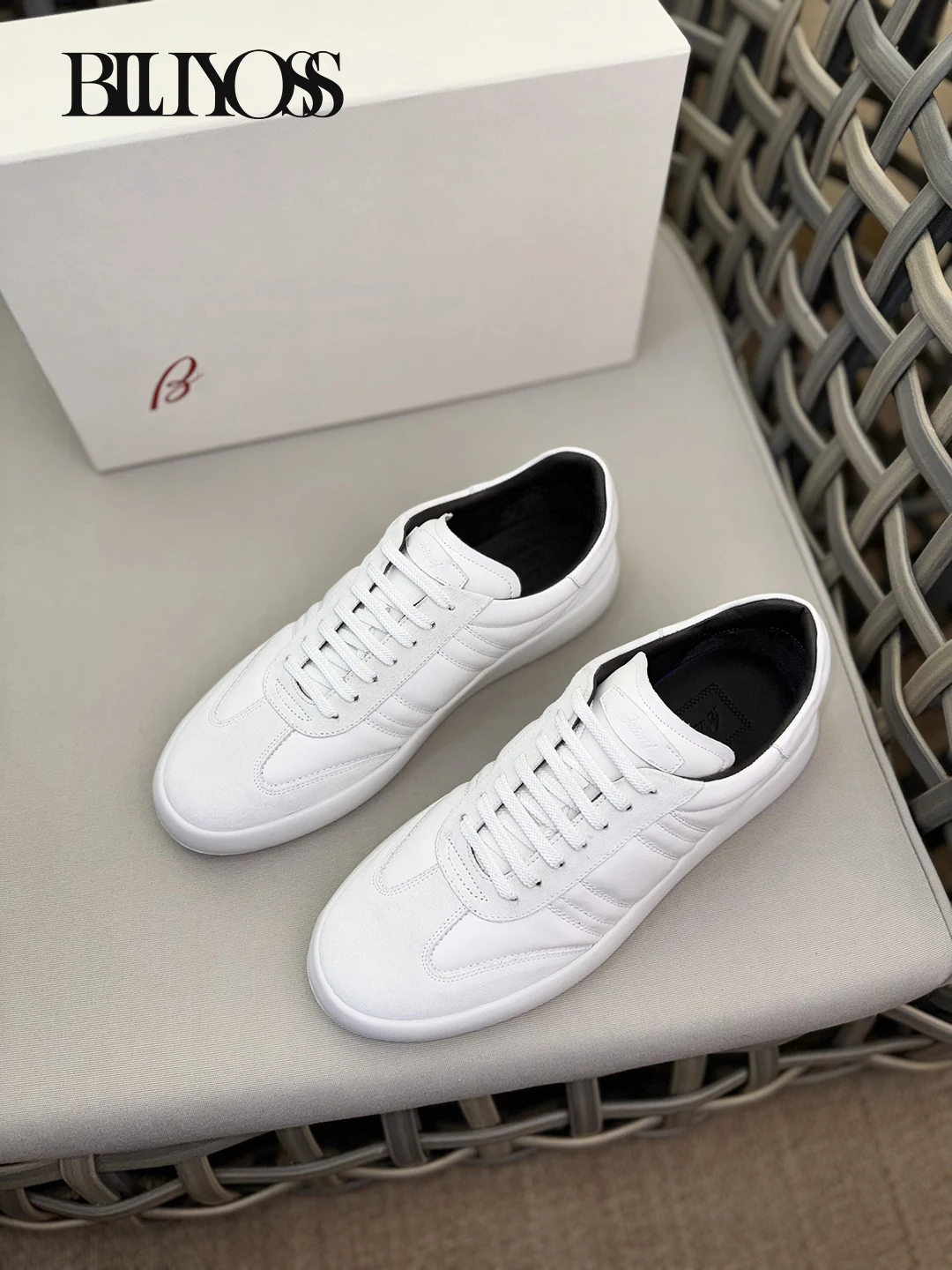 BLLIYOSS Men Shoes 2024 new Calf leather stitching leather Sports comfort high quality outdoors Men‘s European big size 38-46
BLLIYOSS Men Shoes 2024 new Calf leather stitching leather Sports comfort high quality outdoors Men‘s European big size 38-46
