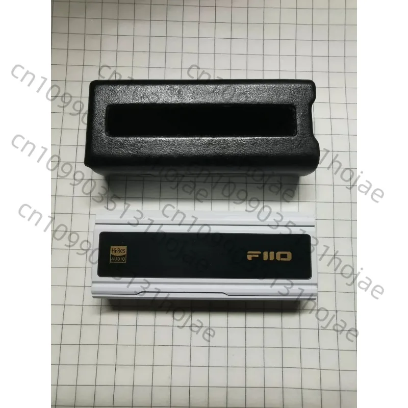 Used FIIO KA5 USB DAC Headphone Amplifier 3.5/4 Audio Cable PCM 768kHz DSD256 Double CS43198
Used FIIO KA5 USB DAC Headphone Amplifier 3.5/4 Audio Cable PCM 768kHz DSD256 Double CS43198