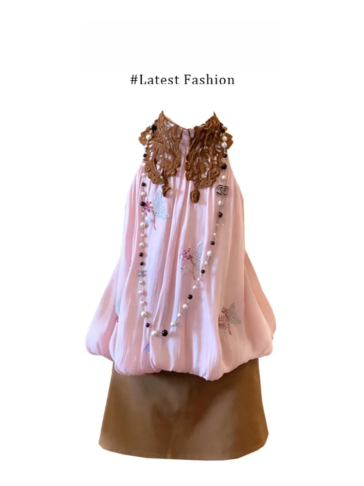 New Chinese Style Lace Embroidery Sleeveless Bloom Top A-Line Skirt Set Summer 2026 Simple Bodycon Fashion Ensemble
New Chinese Style Lace Embroidery Sleeveless Bloom Top A-Line Skirt Set Summer 2026 Simple Bodycon Fashion Ensemble