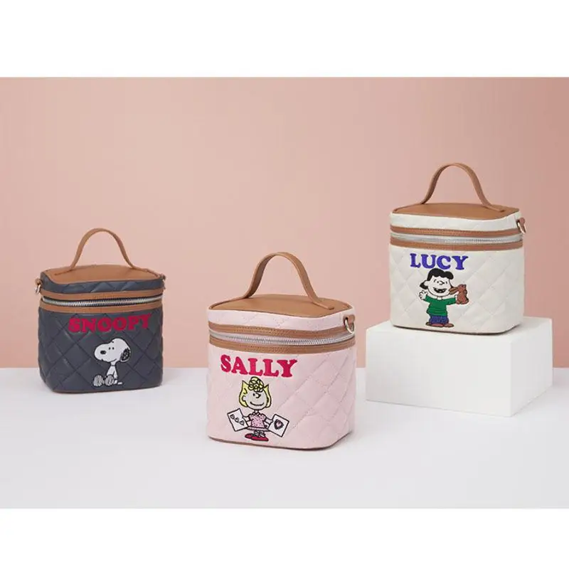 2024 Snoopy косметичка кавайная мини Японская новая мультяшная женская сумка через плечо милая сумка для хранения для девушек
2024 Snoopy косметичка кавайная мини Японская новая мультяшная женская сумка через плечо милая сумка для хранения для девушек