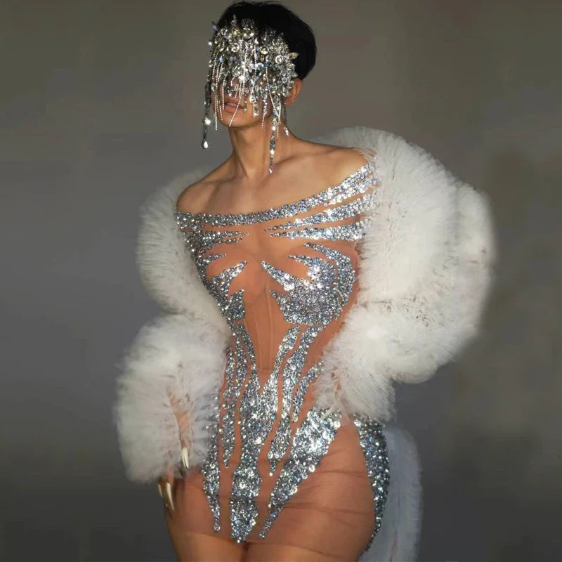 Party Dresses Rhinestones Mini Dress Sexy Perspective Evening Women Gogo Dance Costume Stage Rave Outfit
Party Dresses Rhinestones Mini Dress Sexy Perspective Evening Women Gogo Dance Costume Stage Rave Outfit