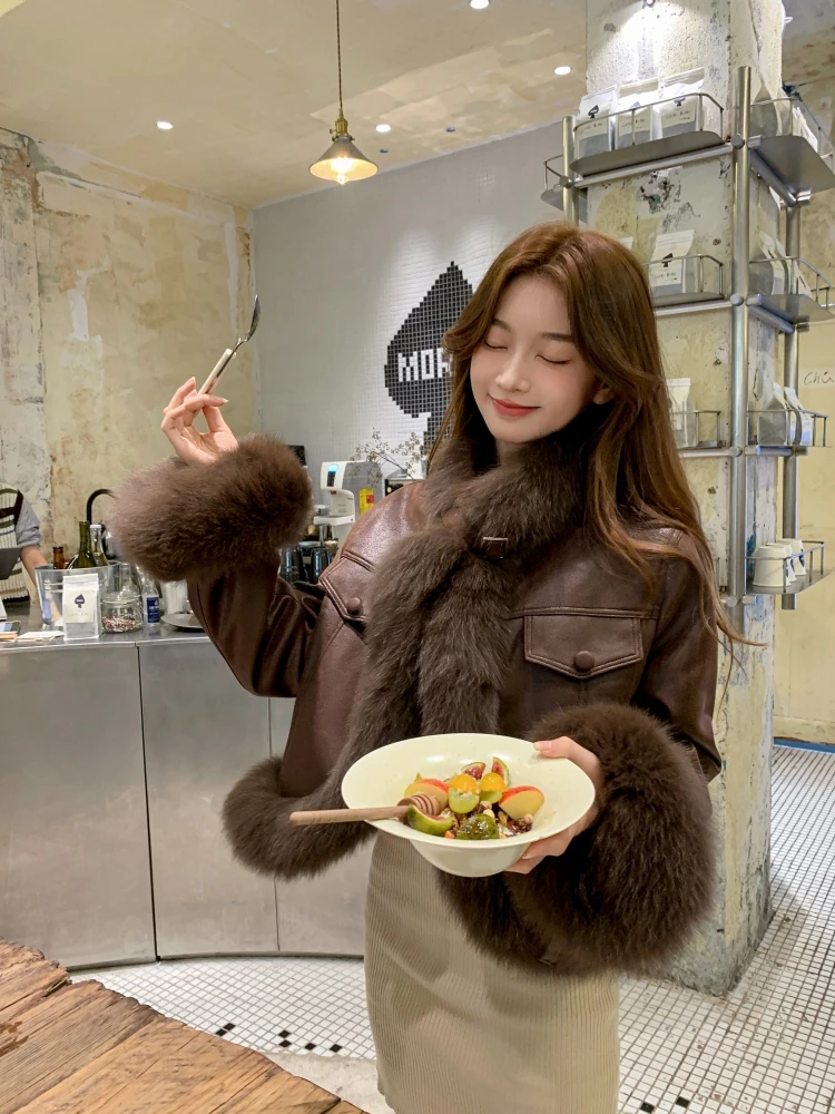 Зимнее пальто Rayfei для женщин: модное, с меховой отделкой, на гусином пуху, молодежное, свободного кроя, с длинными рукавами
Зимнее пальто Rayfei для женщин: модное, с меховой отделкой, на гусином пуху, молодежное, свободного кроя, с длинными рукавами