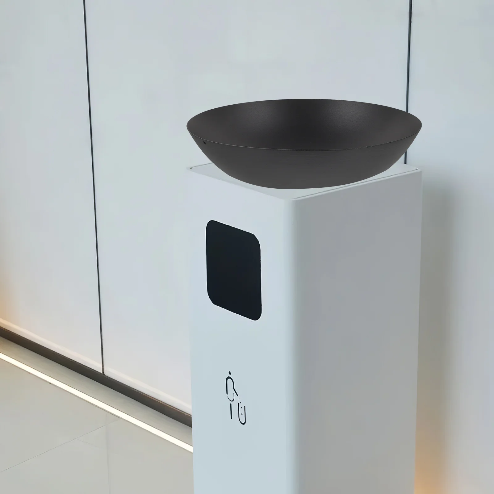 Large Capacity Trash Can Elegant Smoking Ashtray Office Retro Iron Cigarette Container Lobby Floor Hotel Ashtray Durability
Large Capacity Trash Can Elegant Smoking Ashtray Office Retro Iron Cigarette Container Lobby Floor Hotel Ashtray Durability