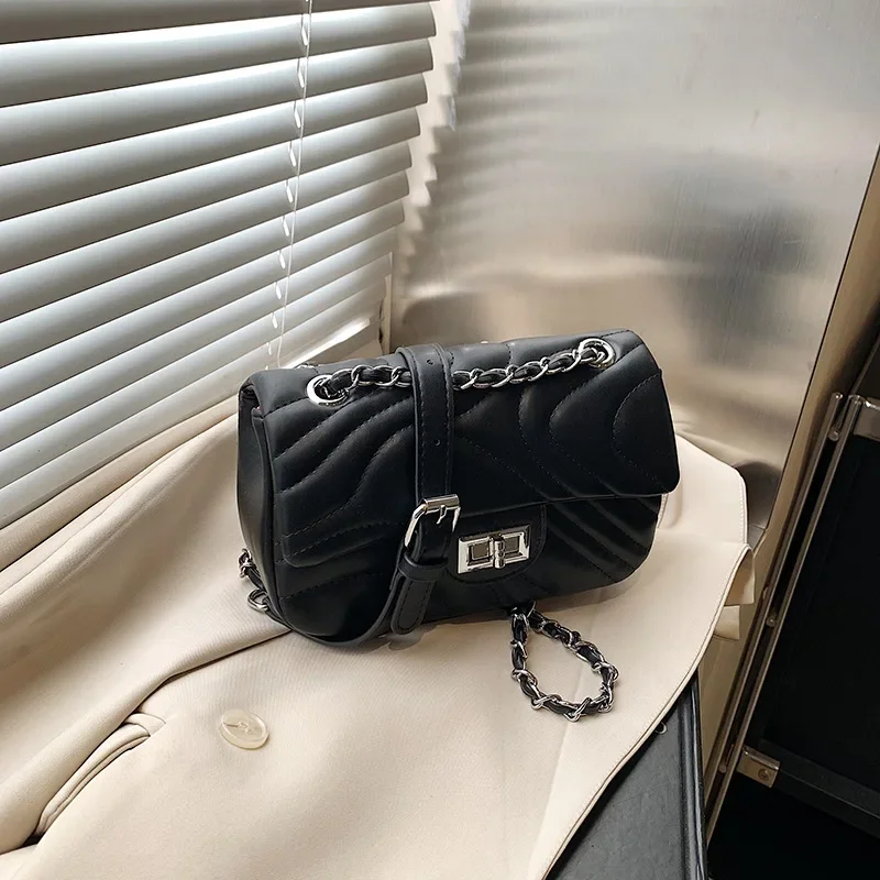2025 Quiet Luxury! Hand-stitched Floral Lock Calf Leather Bag - Adjustable Silver Chain, Dual Compartments, Red Carpet Favorite
2025 Quiet Luxury! Hand-stitched Floral Lock Calf Leather Bag - Adjustable Silver Chain, Dual Compartments, Red Carpet Favorite