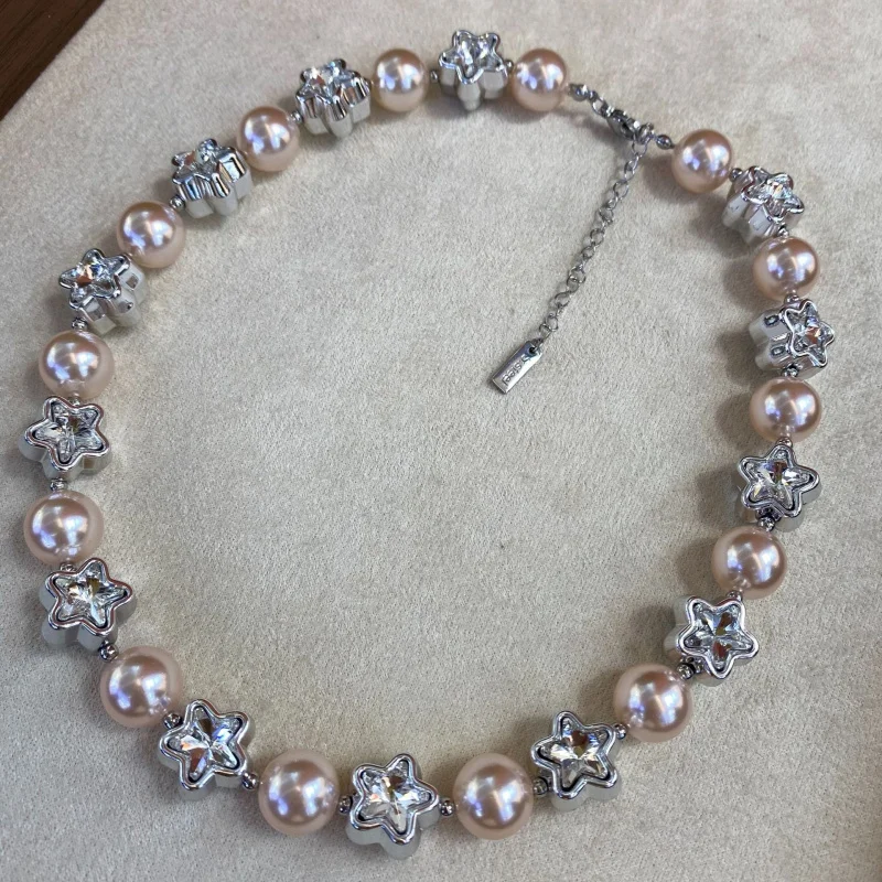 12MSweet and Cool Star Pink Pearl Necklace for Women, Light Luxury Niche Design, High-End Collarbone Chain, Versatile and Stylis
12MSweet and Cool Star Pink Pearl Necklace for Women, Light Luxury Niche Design, High-End Collarbone Chain, Versatile and Stylis