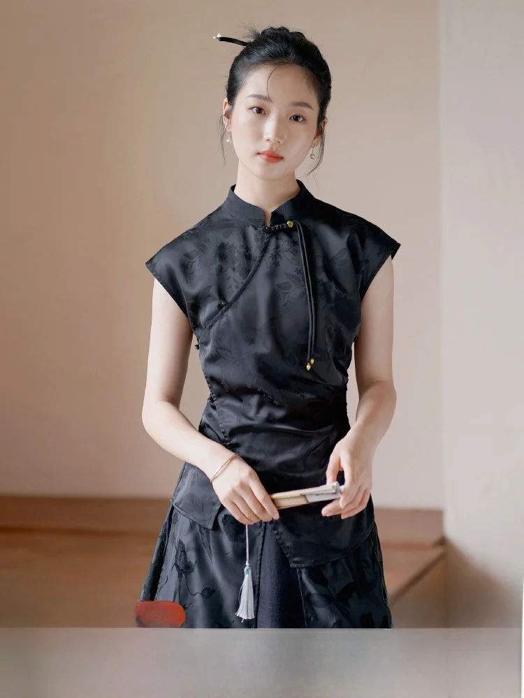 Original Chinese Style Sleeveless T-Shirt Fashionable Commute Three Pieces Set Women's Premium Polyester Viscose Blend Summer...
Original Chinese Style Sleeveless T-Shirt Fashionable Commute Three Pieces Set Women's Premium Polyester Viscose Blend Summer...