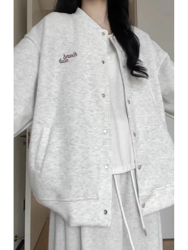 Baseball Jackets Kpop Womens Plush Wide Embroidered Autumn-Winter Bomber Padded Rhinestones Loose-Fitting Plain Japanese Style
Baseball Jackets Kpop Womens Plush Wide Embroidered Autumn-Winter Bomber Padded Rhinestones Loose-Fitting Plain Japanese Style