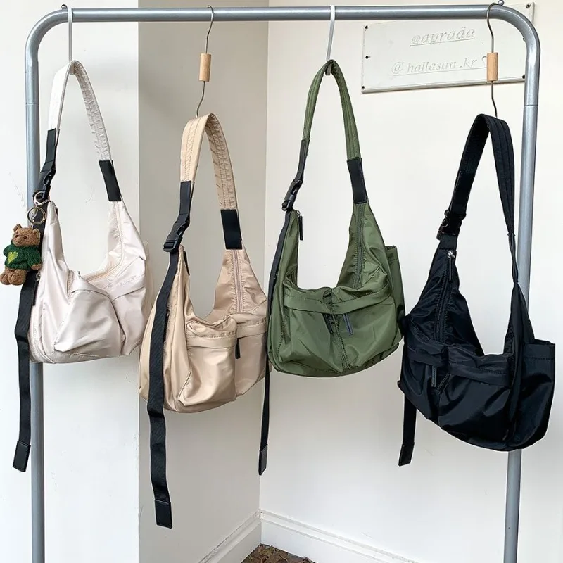 Simple Casual Nylon Crossbody Bag for Women Fashion Pockets Designed Shoulder Bags Portability Summer High-capacity Bolsos
Simple Casual Nylon Crossbody Bag for Women Fashion Pockets Designed Shoulder Bags Portability Summer High-capacity Bolsos