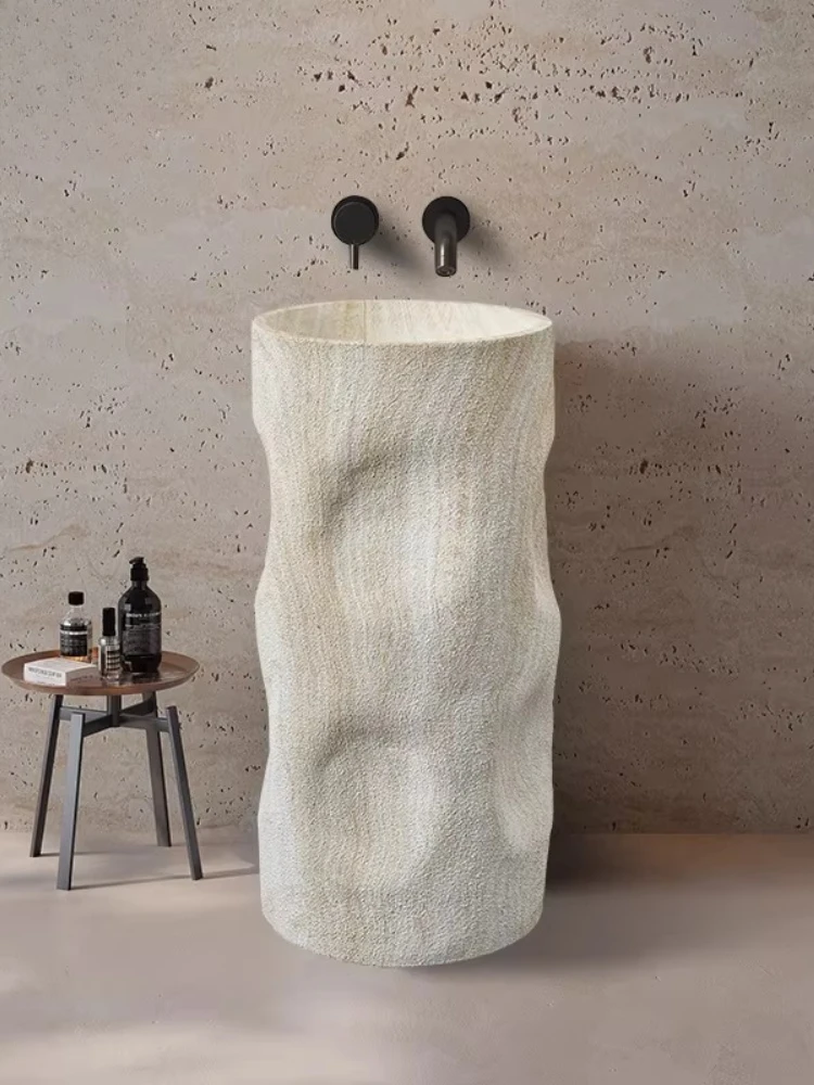 Умывальник-колонна из травертина Wabi Sand, интегрированный в столбчатую конструкцию от пола до потолка, для балкона и улицы, в стиле арт-декор
Умывальник-колонна из травертина Wabi Sand, интегрированный в столбчатую конструкцию от пола до потолка, для балкона и улицы, в стиле арт-декор