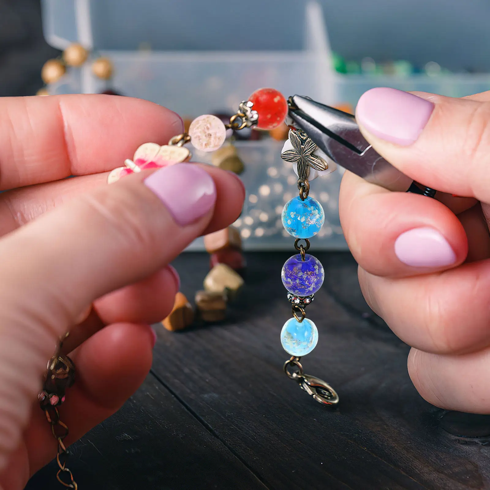 80 шт. круглых светящихся в темноте бусин для самостоятельного изготовления украшений, бусины для браслетов, ожерелий, аксессуары для рукоделия
80 шт. круглых светящихся в темноте бусин для самостоятельного изготовления украшений, бусины для браслетов, ожерелий, аксессуары для рукоделия