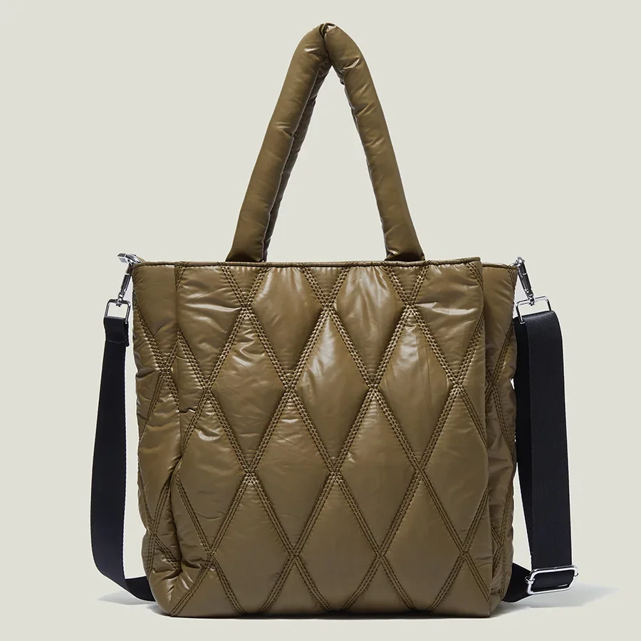 Designer Brand Lingge Quilted Padded Large Tote Nylon Women Handbags Luxury Down Cotton Shoulder Crossbody Bags Shopper Bag 2022
Designer Brand Lingge Quilted Padded Large Tote Nylon Women Handbags Luxury Down Cotton Shoulder Crossbody Bags Shopper Bag 2022