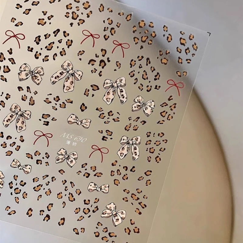 1 шт. 3D-наклейки для ногтей с леопардовым бантом и жемчугом, очаровательные стикеры-слайдеры для нейл-арта, осенние украшения для маникюра, принадлежности для ногтей
1 шт. 3D-наклейки для ногтей с леопардовым бантом и жемчугом, очаровательные стикеры-слайдеры для нейл-арта, осенние украшения для маникюра, принадлежности для ногтей