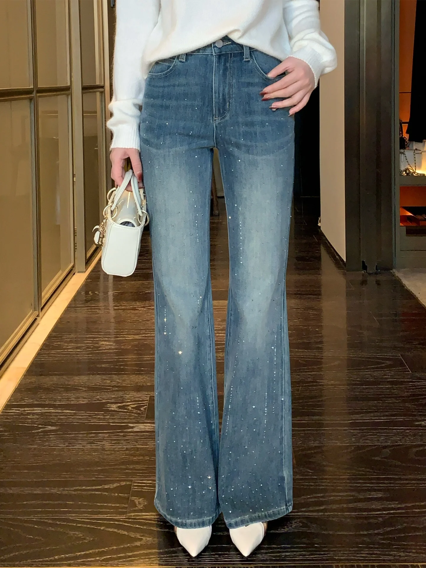 Джинсы с высокой талией и прямым кроем, украшенные стразами, женские, весенняя новинка, винтажные расклешенные брюки из хлопка, полиэстера и спандекса
Джинсы с высокой талией и прямым кроем, украшенные стразами, женские, весенняя новинка, винтажные расклешенные брюки из хлопка, полиэстера и спандекса