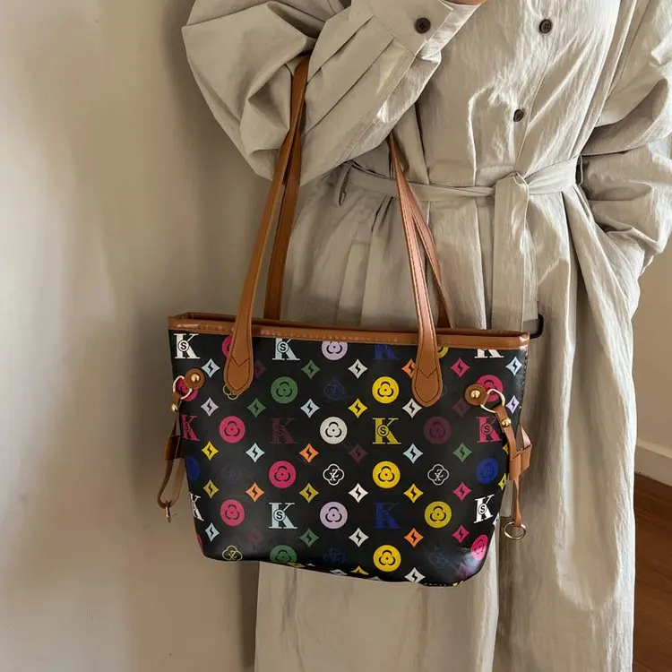 Новая модная сумка-тоут 2026 года в стиле ретро: вместительная, стильная, универсальная, портативная, на плечо, для повседневного использования
Новая модная сумка-тоут 2026 года в стиле ретро: вместительная, стильная, универсальная, портативная, на плечо, для повседневного использования