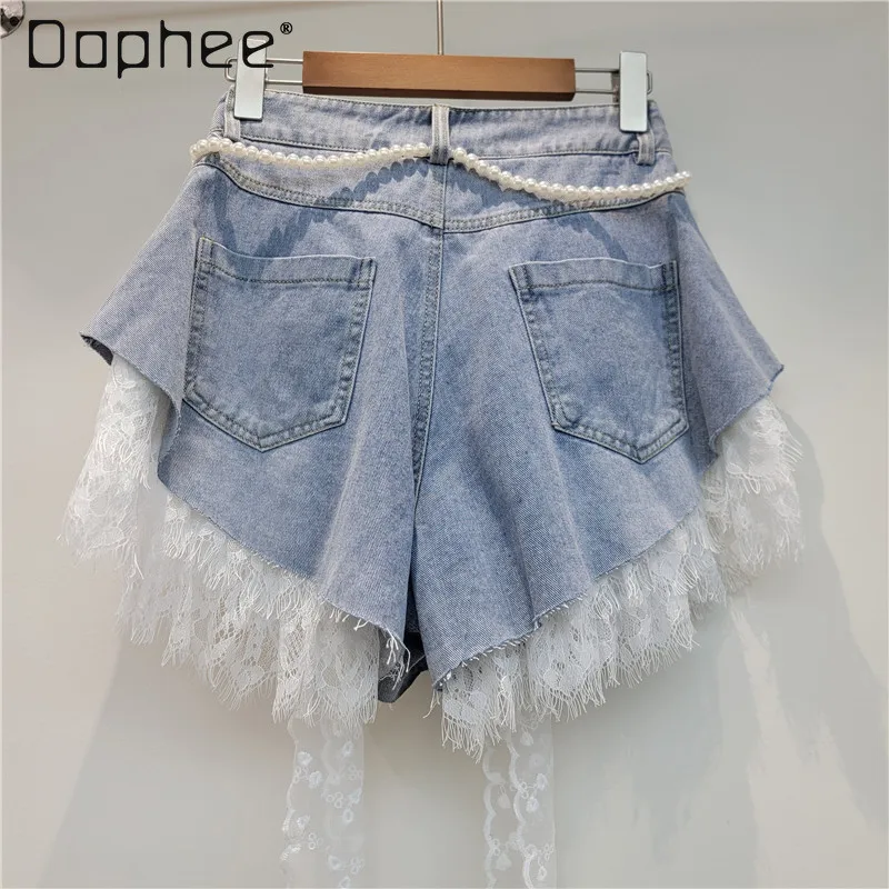 Lace Denim Super Shorts Women's Summer New Two-piece Trendy Pants Thin Slim A-word Pants High-waisted Lace Hot Pants
Lace Denim Super Shorts Women's Summer New Two-piece Trendy Pants Thin Slim A-word Pants High-waisted Lace Hot Pants