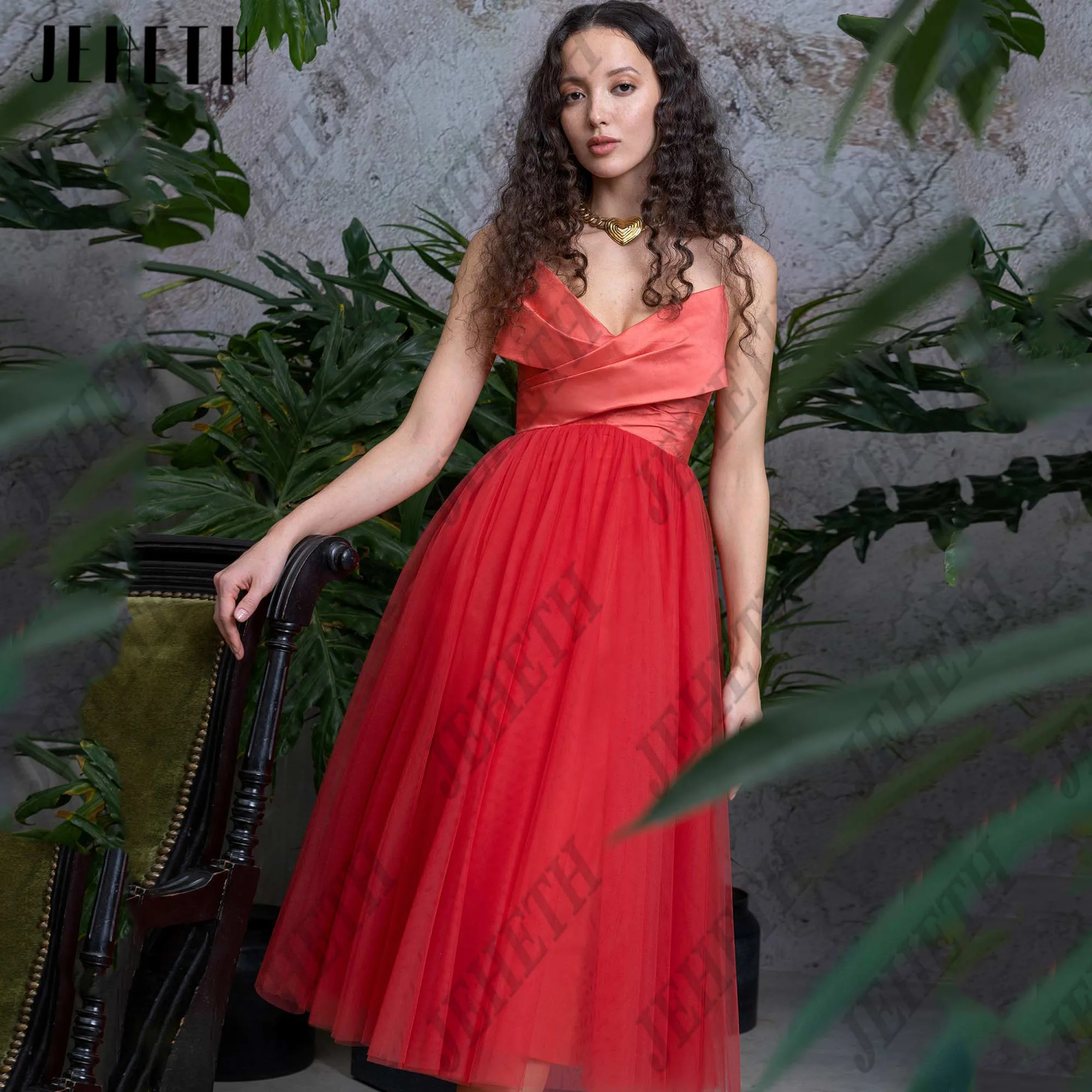 JEHETH Customized Sleeveless A Line Mini Prom Dress Strapless Tulle Wedding Party Dress Simple Formal Occasion Prom Gown 2025
JEHETH Customized Sleeveless A Line Mini Prom Dress Strapless Tulle Wedding Party Dress Simple Formal Occasion Prom Gown 2025