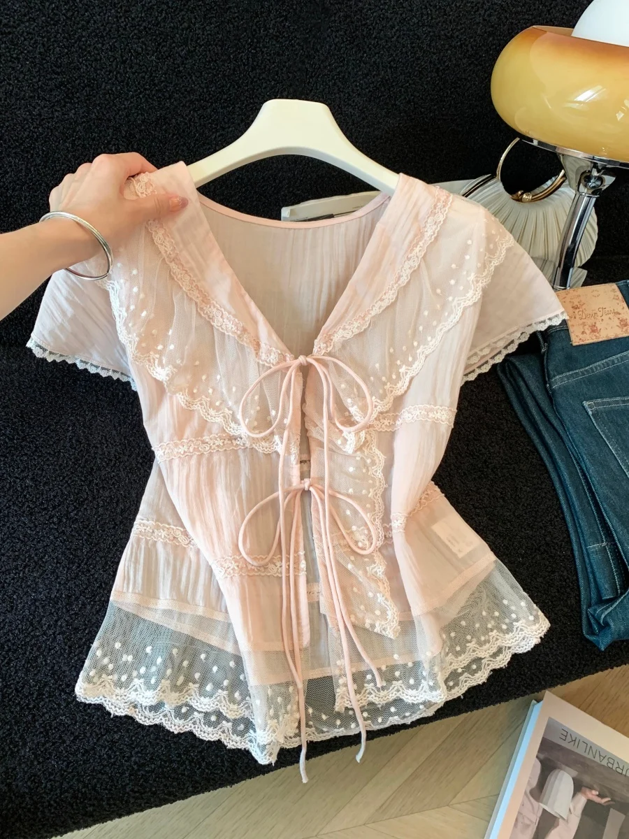Sweet Pink Lace Short Sleeve Shirt Women's Summer Patchwork Design Boudoir Shirt Air Conditioner Shirt Top with Bow Tie
Sweet Pink Lace Short Sleeve Shirt Women's Summer Patchwork Design Boudoir Shirt Air Conditioner Shirt Top with Bow Tie