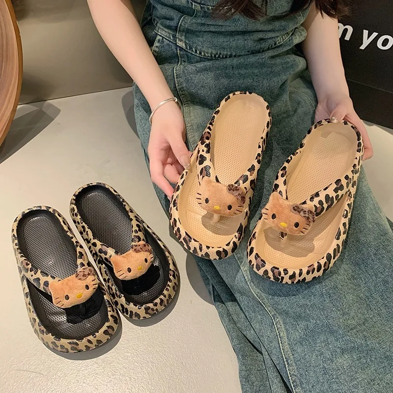 Fashion Hot Girl Hello Kitty Flip-Flops Flats Women Summer Retro Thick Heel Sandals for Outdoor Leopard Pattern Beach Cool Shoe
Fashion Hot Girl Hello Kitty Flip-Flops Flats Women Summer Retro Thick Heel Sandals for Outdoor Leopard Pattern Beach Cool Shoe