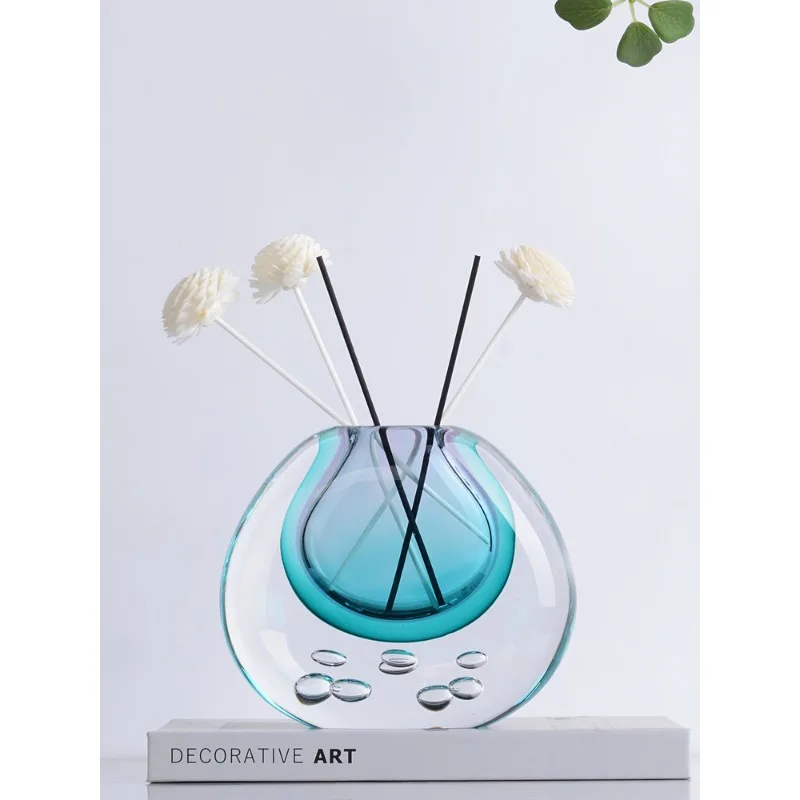 Vase Modern minimalist high-end glass vase Living room entrance table desktop vase
Vase Modern minimalist high-end glass vase Living room entrance table desktop vase