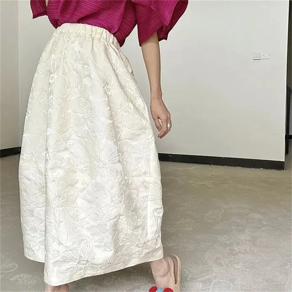 Vintage Luxury Jacquard Design Flower Bud Skirt Spring/Summer Arts Style Women Casual Loose Fit Elastic Waist A-Line Long Skirt
Vintage Luxury Jacquard Design Flower Bud Skirt Spring/Summer Arts Style Women Casual Loose Fit Elastic Waist A-Line Long Skirt