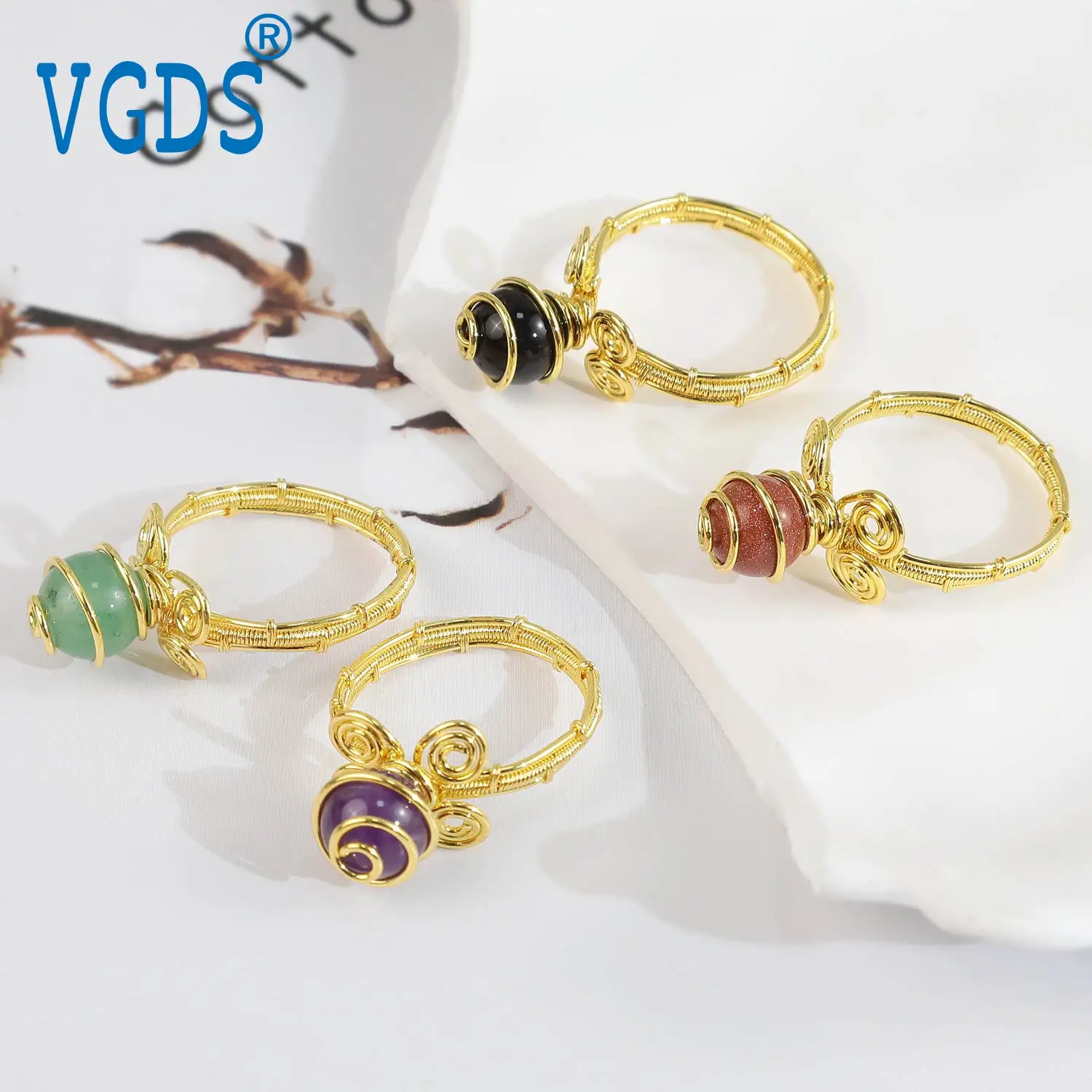 VGDS HOT Natural Crystal Agate Quartz Beads Handcrafted Wire Wrapped Rings Golden Charms Creativity Jewelry For Women Men Gifts
VGDS HOT Natural Crystal Agate Quartz Beads Handcrafted Wire Wrapped Rings Golden Charms Creativity Jewelry For Women Men Gifts