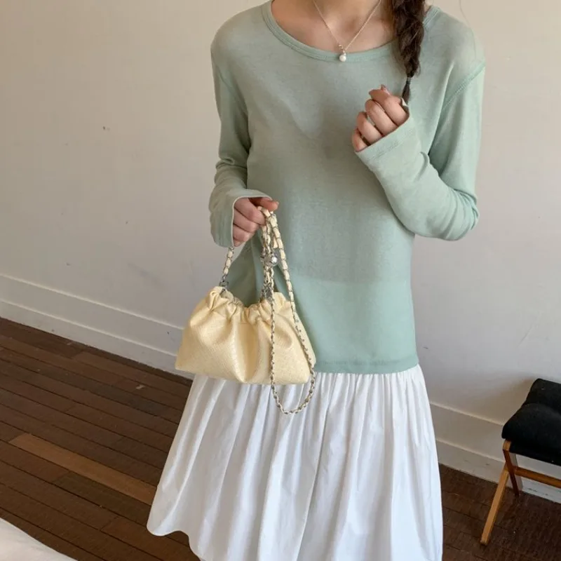 Patent Embossed Cloud Crossbody Bag with Chain Strap, Multi-color for Daily Use, Shopping, Dating, Commuting and Short Trips
Patent Embossed Cloud Crossbody Bag with Chain Strap, Multi-color for Daily Use, Shopping, Dating, Commuting and Short Trips