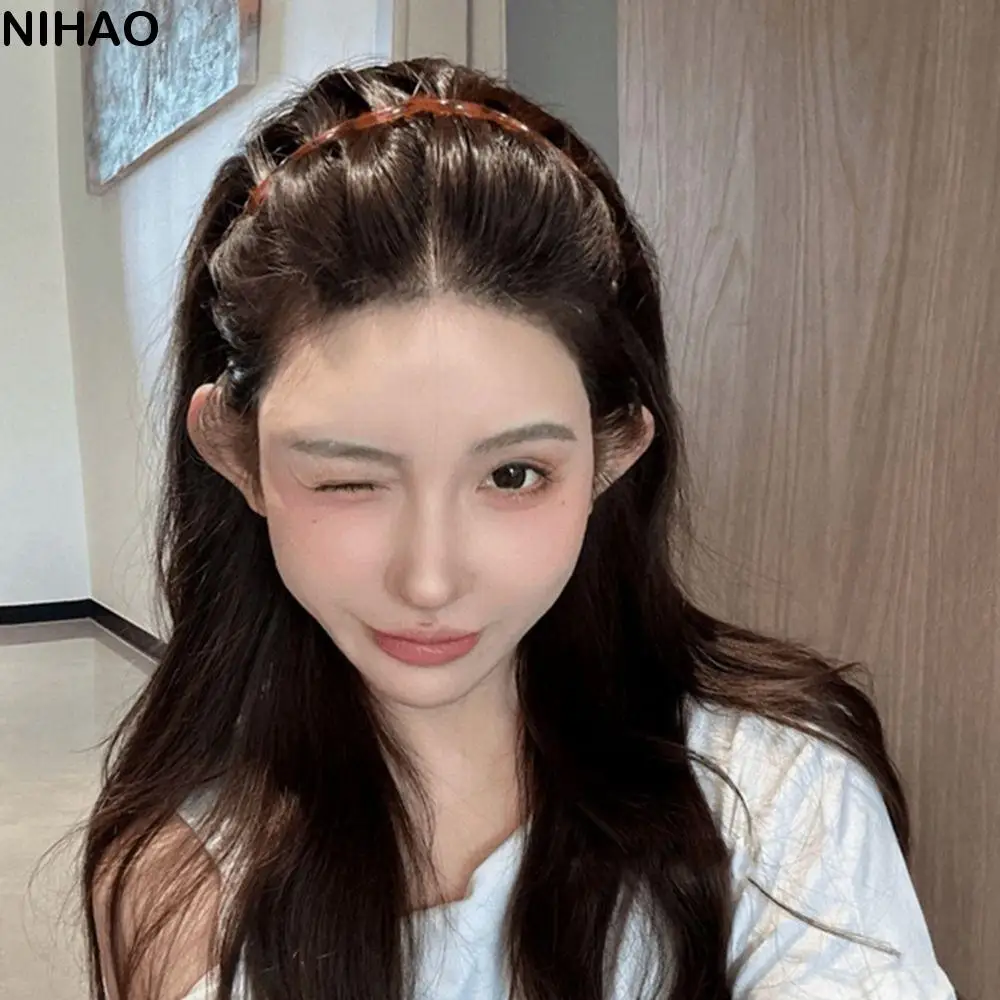 Foldable Non-Slip Headband Thin Women Hair Hoop Plastic Hair Band Hair Clip Korean Style Headwear Face Wash Hairband Girl/Women
Foldable Non-Slip Headband Thin Women Hair Hoop Plastic Hair Band Hair Clip Korean Style Headwear Face Wash Hairband Girl/Women