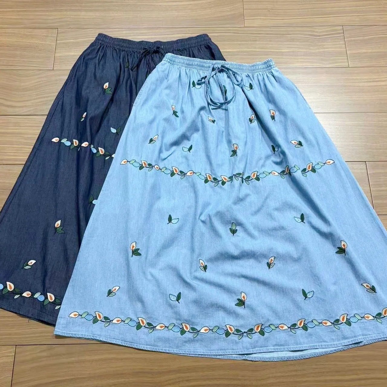 Summer New Style Thin Cotton Denim Half Skirt with Embroidery Women's Elastic Waist Pure Cotton Midi Skirt Casual A-Line Skirt
Summer New Style Thin Cotton Denim Half Skirt with Embroidery Women's Elastic Waist Pure Cotton Midi Skirt Casual A-Line Skirt