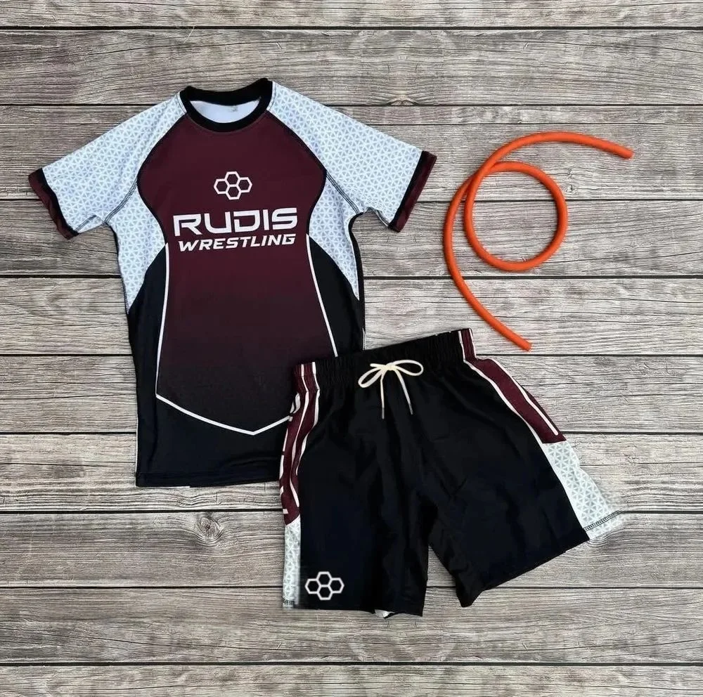 2026 Men's Quick-Drying Casual Sports T-Shirt Breathable Comfortable Adult & Children's Short-Sleeved Training Set
2026 Men's Quick-Drying Casual Sports T-Shirt Breathable Comfortable Adult & Children's Short-Sleeved Training Set