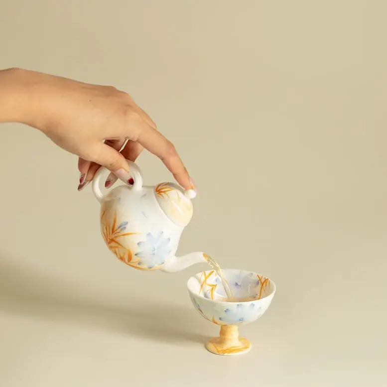 Mr. Shanji's Oil Painting Style Hand-Painted Ceramic Teapot Kung Fu Set Home-Use Hand-Held Teapot With Tea Ball Filter
Mr. Shanji's Oil Painting Style Hand-Painted Ceramic Teapot Kung Fu Set Home-Use Hand-Held Teapot With Tea Ball Filter
