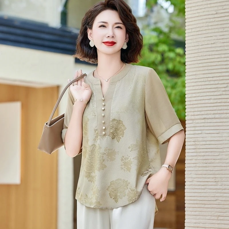 Elegant Mom Summer Short Sleeve Chiffon Top Stylish Stand Collar Versatile Slimming Mid-aged And Elderly Women's Fashionable ...
Elegant Mom Summer Short Sleeve Chiffon Top Stylish Stand Collar Versatile Slimming Mid-aged And Elderly Women's Fashionable ...
