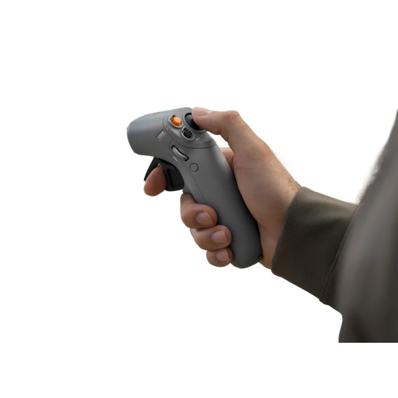 Immersive Somatosensory Remote Control, Streamlined Handle Grip, Multi-dimensional Flexible Control
Immersive Somatosensory Remote Control, Streamlined Handle Grip, Multi-dimensional Flexible Control
