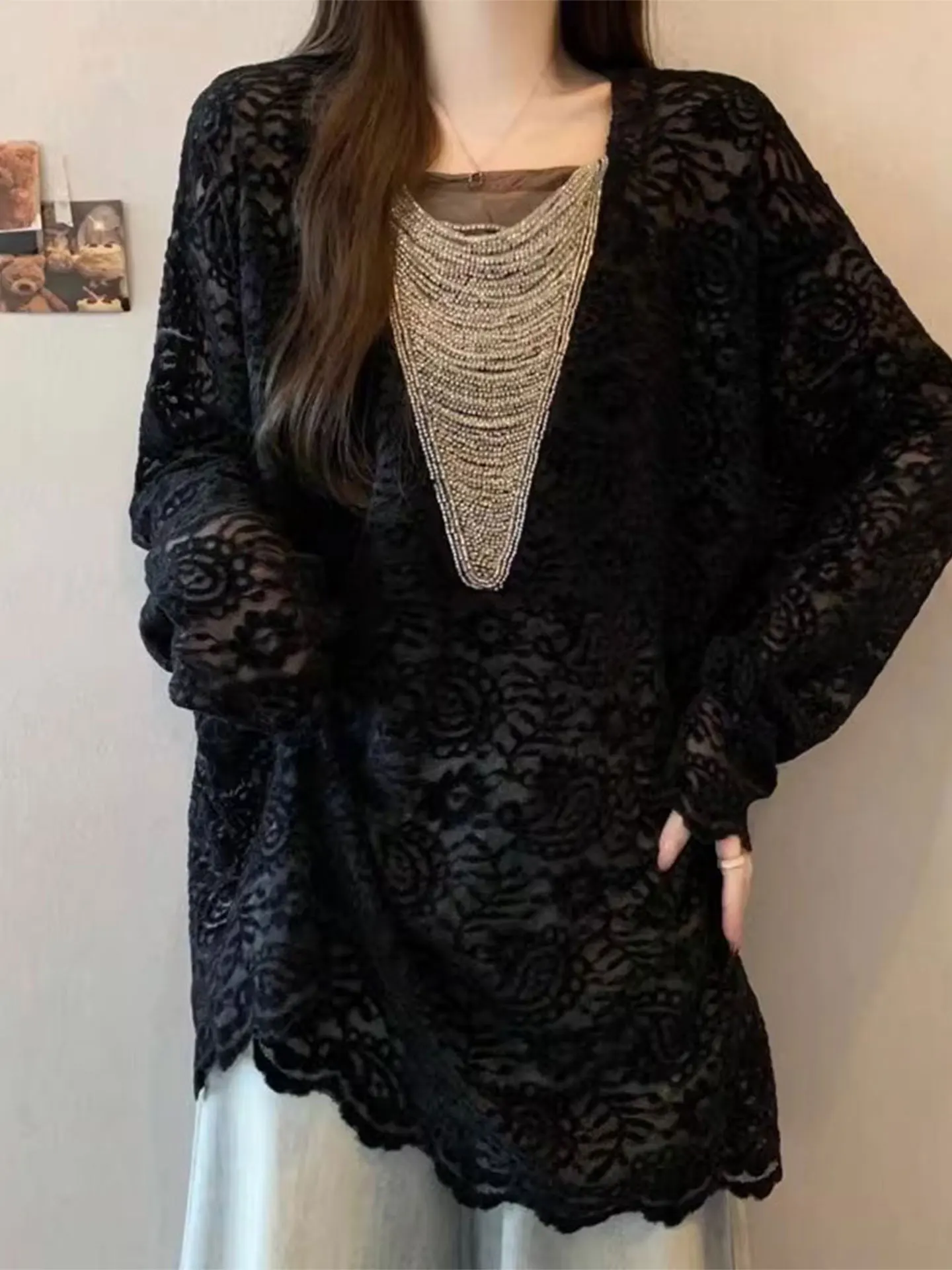 Ele Long Sve V-Ne Lace irt Women's plus Size Bright Beads Casual Sle Spring Faionable Top for Younger Women
Ele Long Sve V-Ne Lace irt Women's plus Size Bright Beads Casual Sle Spring Faionable Top for Younger Women