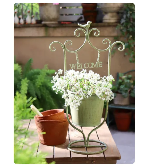Garden flower basket outdoor balcony iron chlorophytum comosum flower bucket creative decoration household
Garden flower basket outdoor balcony iron chlorophytum comosum flower bucket creative decoration household