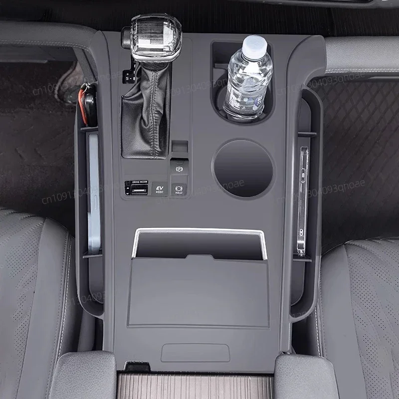 Silicone Car Centre Console Gear Shift Frame Protection Mat For Toyota Sienna Granvia 2021-2024 Decoration Upgrade Accessories
Silicone Car Centre Console Gear Shift Frame Protection Mat For Toyota Sienna Granvia 2021-2024 Decoration Upgrade Accessories
