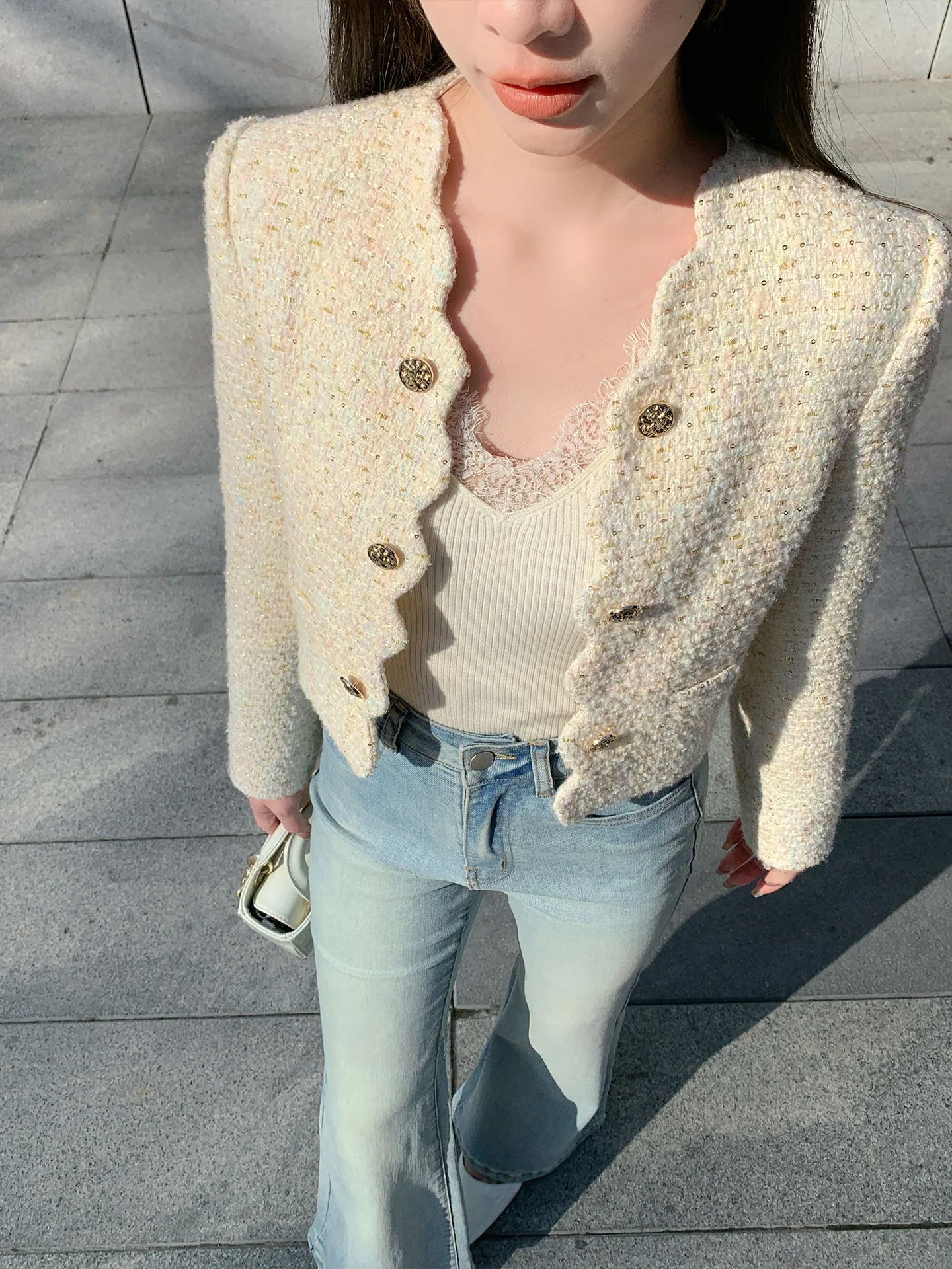 Chunri Xiangsong ort Sve Women's Jaet Luxury Sensation Spring 2026 Floral Print Button up Cardigan Top Small Size
Chunri Xiangsong ort Sve Women's Jaet Luxury Sensation Spring 2026 Floral Print Button up Cardigan Top Small Size