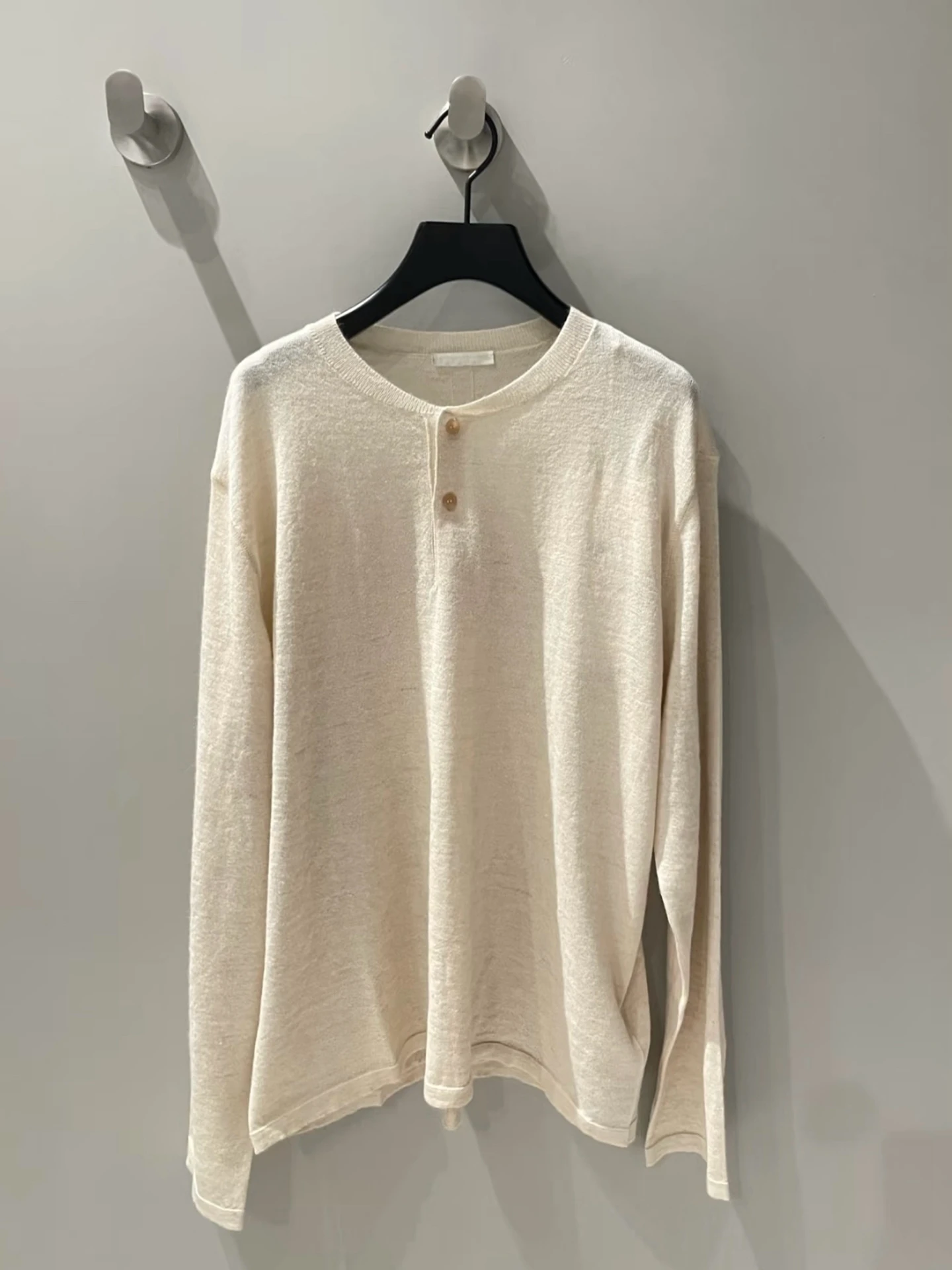 Мужской свитер Ennio Henry из 60% шерсти и 30% альпаки, длинный рукав, вязаный, класса люкс, тихая теплота, повседневная одежда, мягкий и уютный, для зимы
Мужской свитер Ennio Henry из 60% шерсти и 30% альпаки, длинный рукав, вязаный, класса люкс, тихая теплота, повседневная одежда, мягкий и уютный, для зимы