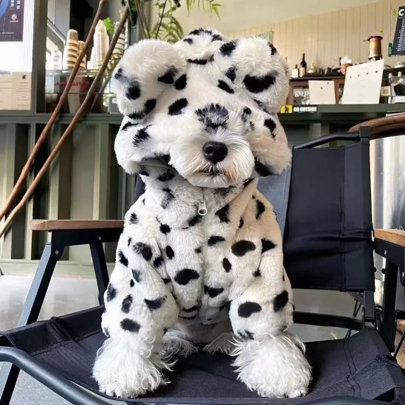 Black and White Spotted and Fleece Pet Clothing for Home Warmth, Autumn and Winter Pet Clothes for Cats and Dogs
Black and White Spotted and Fleece Pet Clothing for Home Warmth, Autumn and Winter Pet Clothes for Cats and Dogs