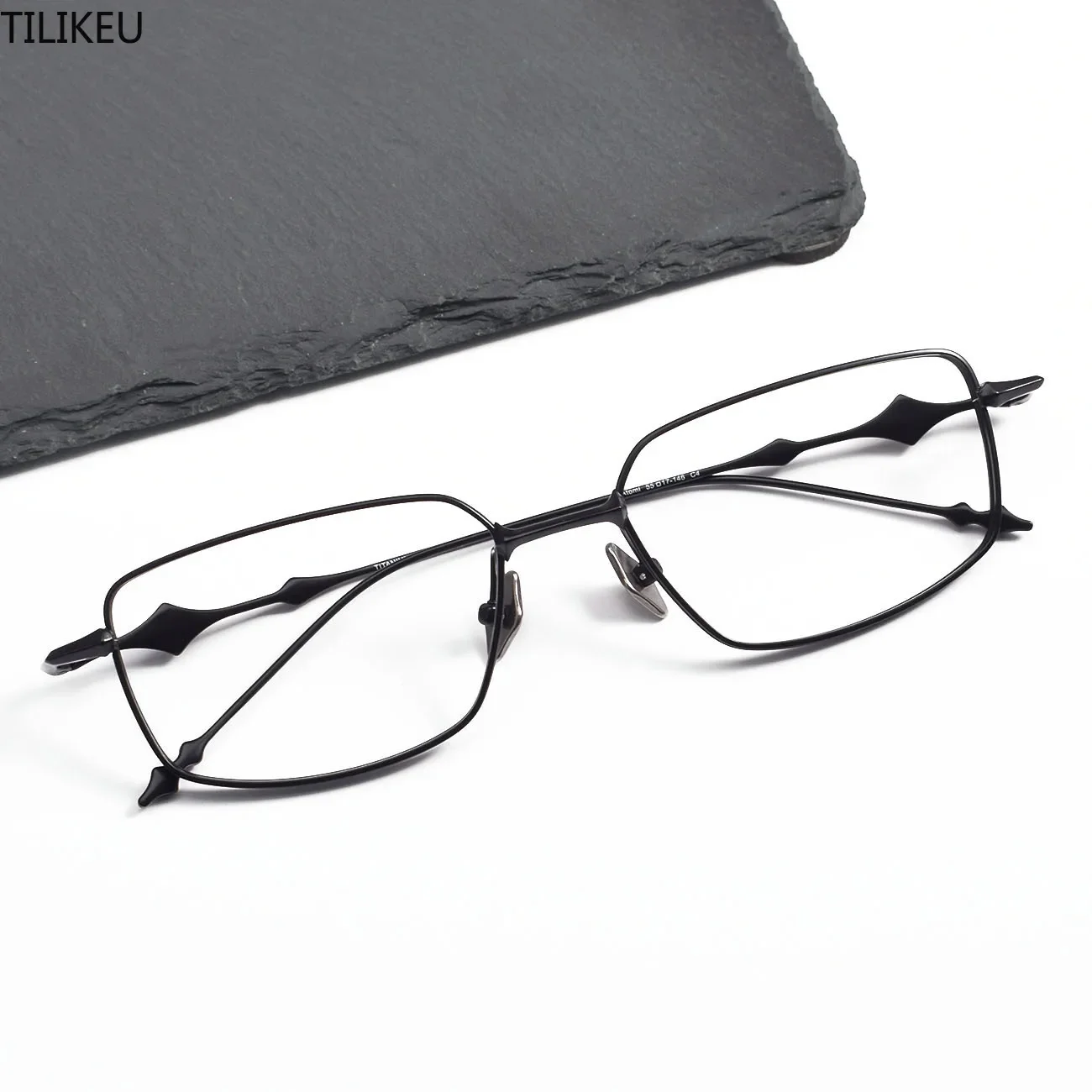 New Pure Titanium Frame Eyeglass Frame Simple Sophisticated Frame Can Be Paired with Myopia Glasses Prescription Glasses
New Pure Titanium Frame Eyeglass Frame Simple Sophisticated Frame Can Be Paired with Myopia Glasses Prescription Glasses